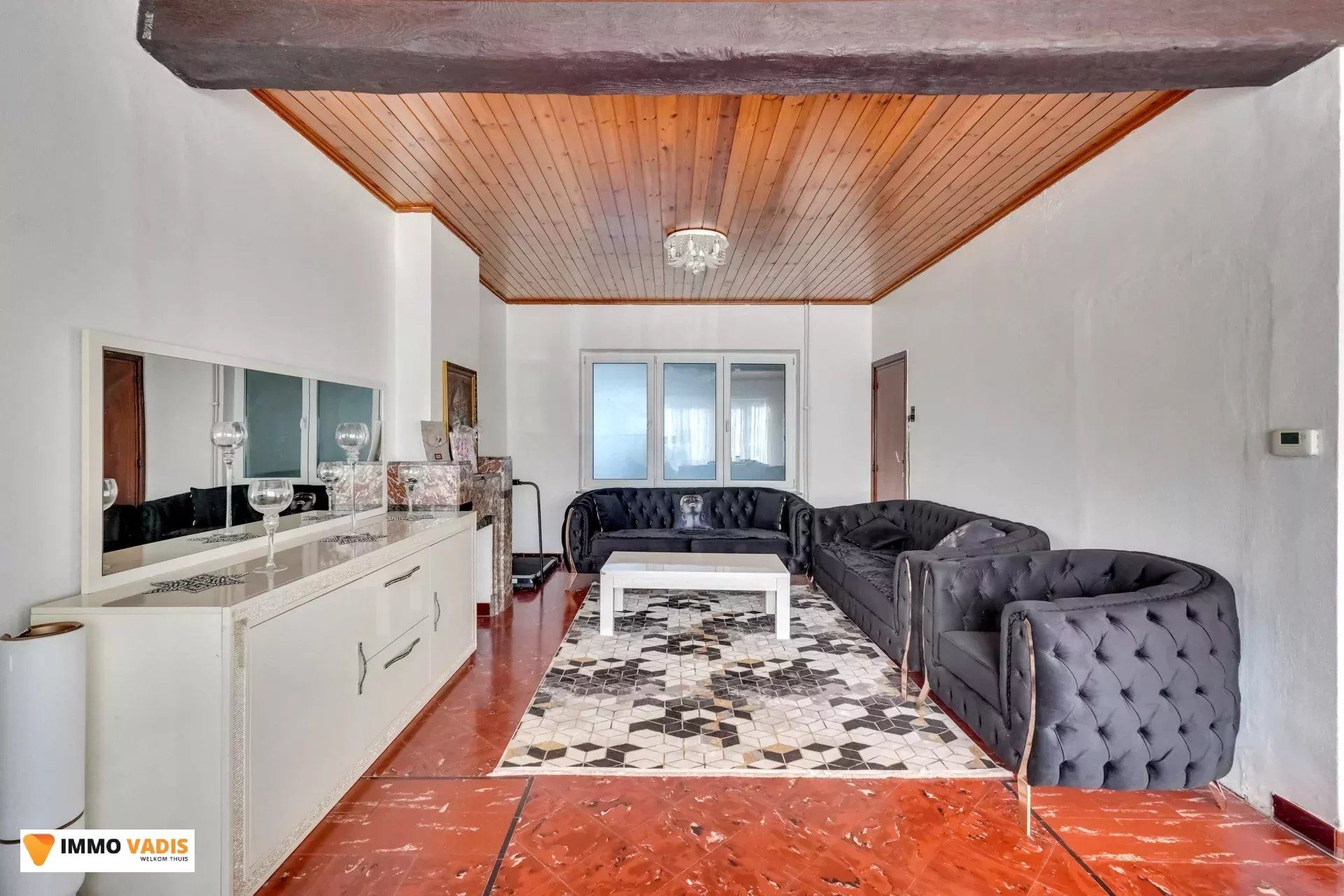 Handelspand met woonst en naastliggende woning foto 12