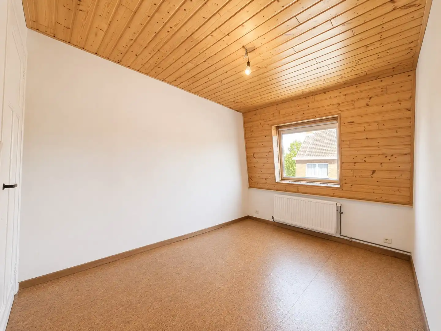 Rijwoning met 3 slaapkamers en tuintje vlakbij centrum Zomergem foto 17