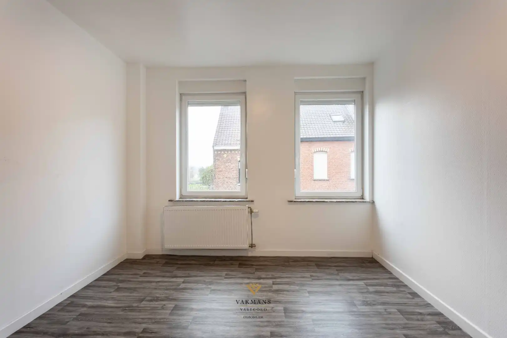 Ruime woning met 4 slaapkamers op rustige locatie foto 20