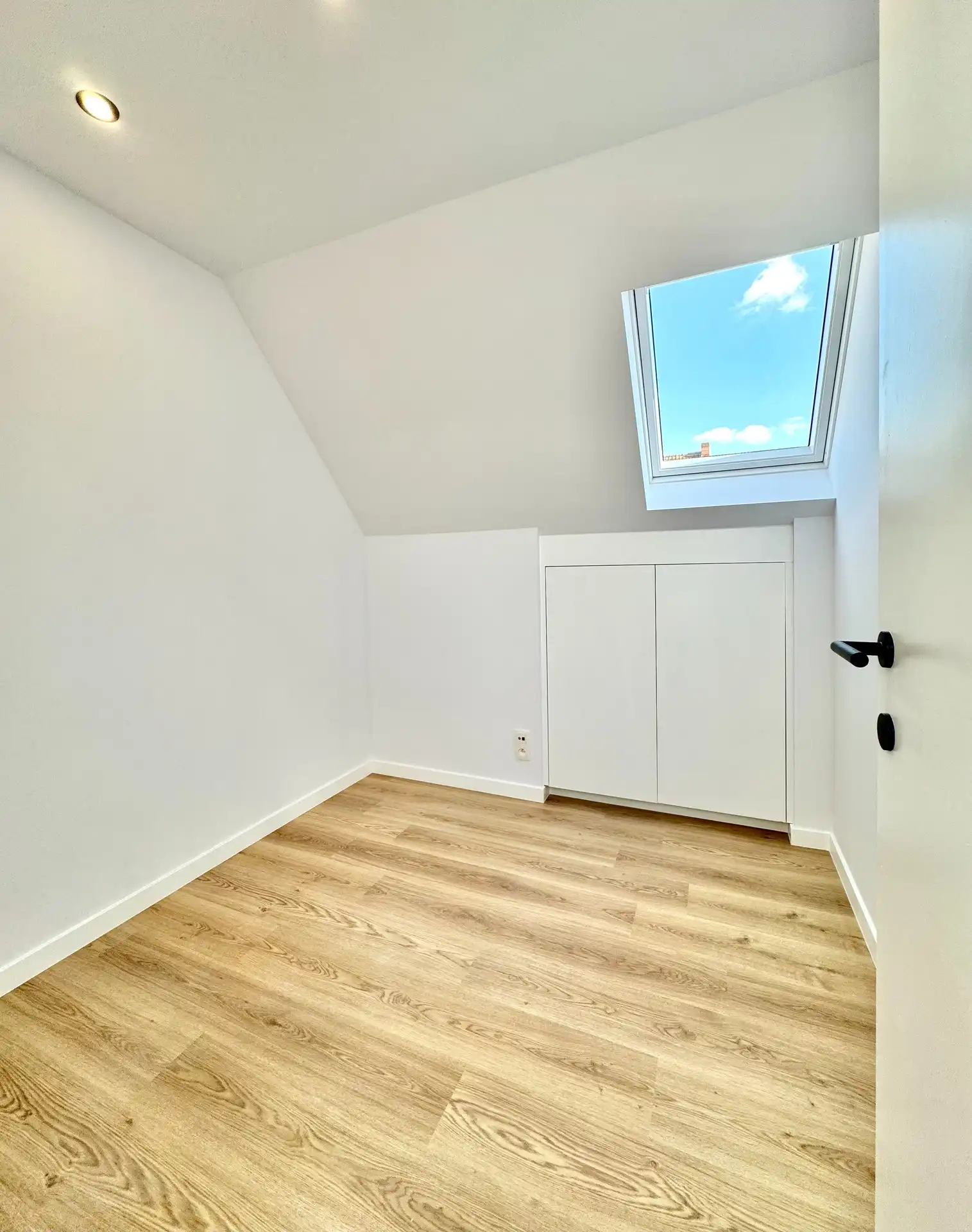 VOLLEDIG GERENOVEERDE WONING | TUIN | GARAGE | 294 M² foto 28