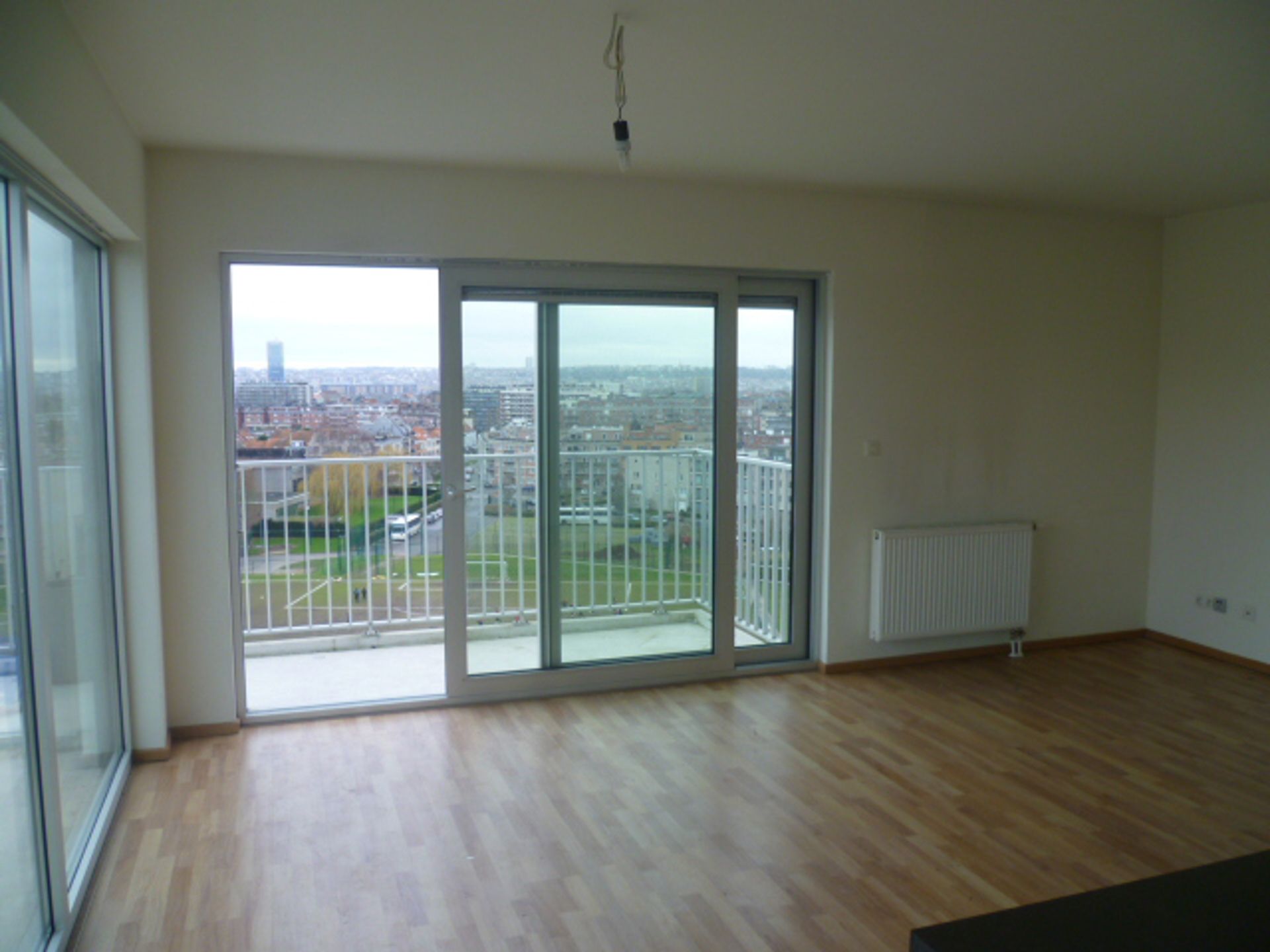 2 slaapkamer appartement met groot terras + P foto 3