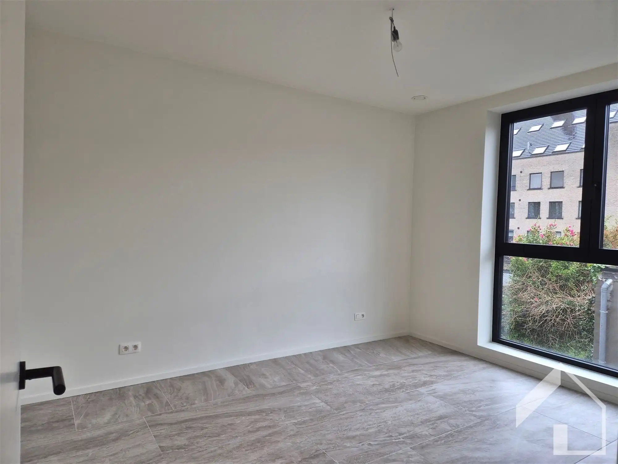 Nieuwbouw appartement op de 1ste verdieping met 2 slaapkamers, terras en lift  foto 16