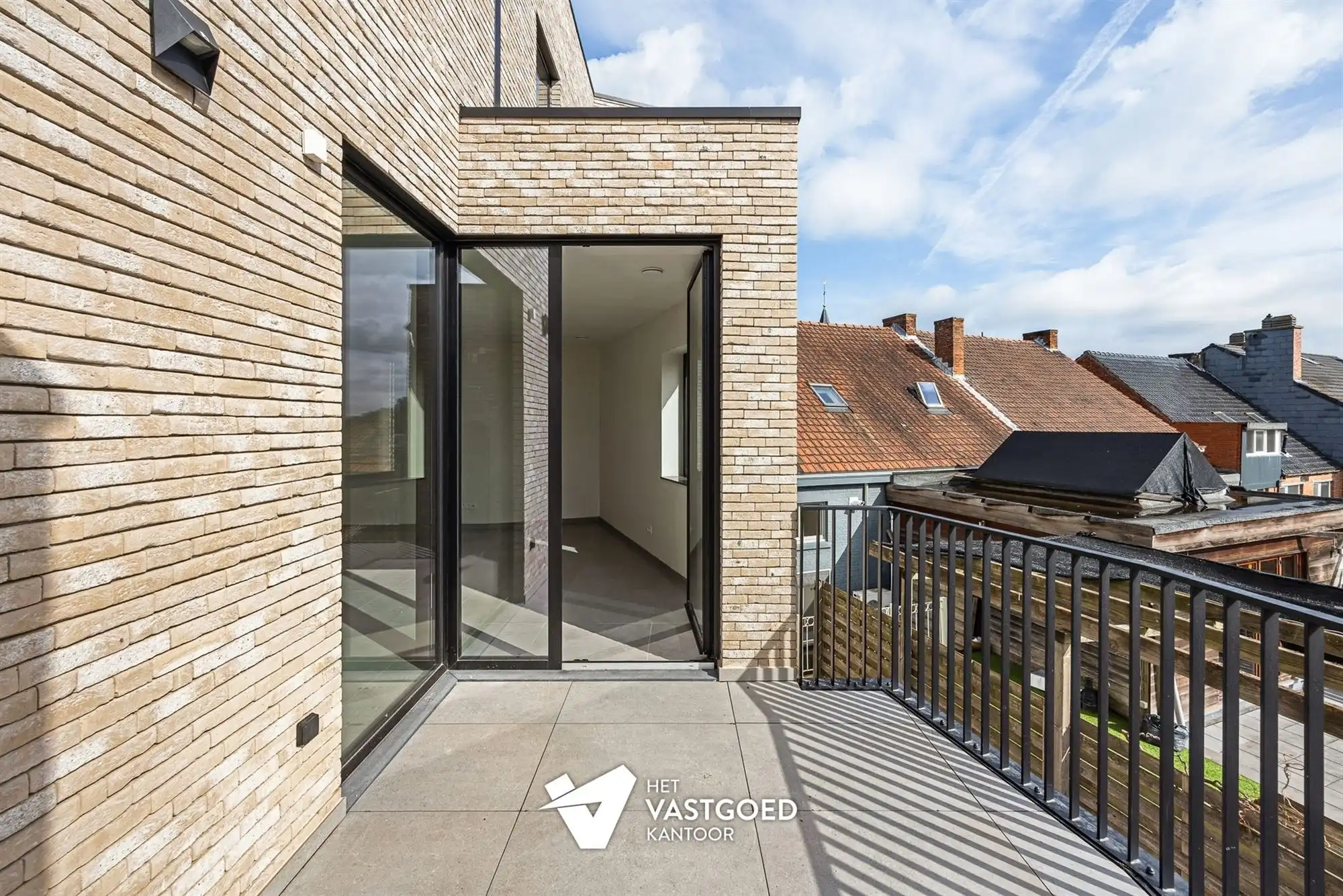 RUIM EN LICHTRIJK APPARTEMENT MET 1 SLAAPKAMER foto 17