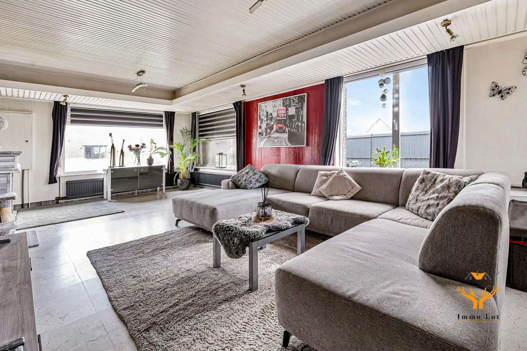 Halfopen bebouwing met tuin en garage in centrum Kalken foto 4