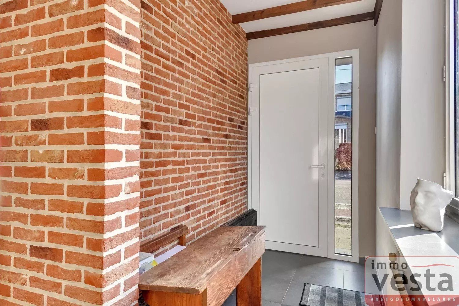 Ruime, instapklare woning op goede locatie foto 5