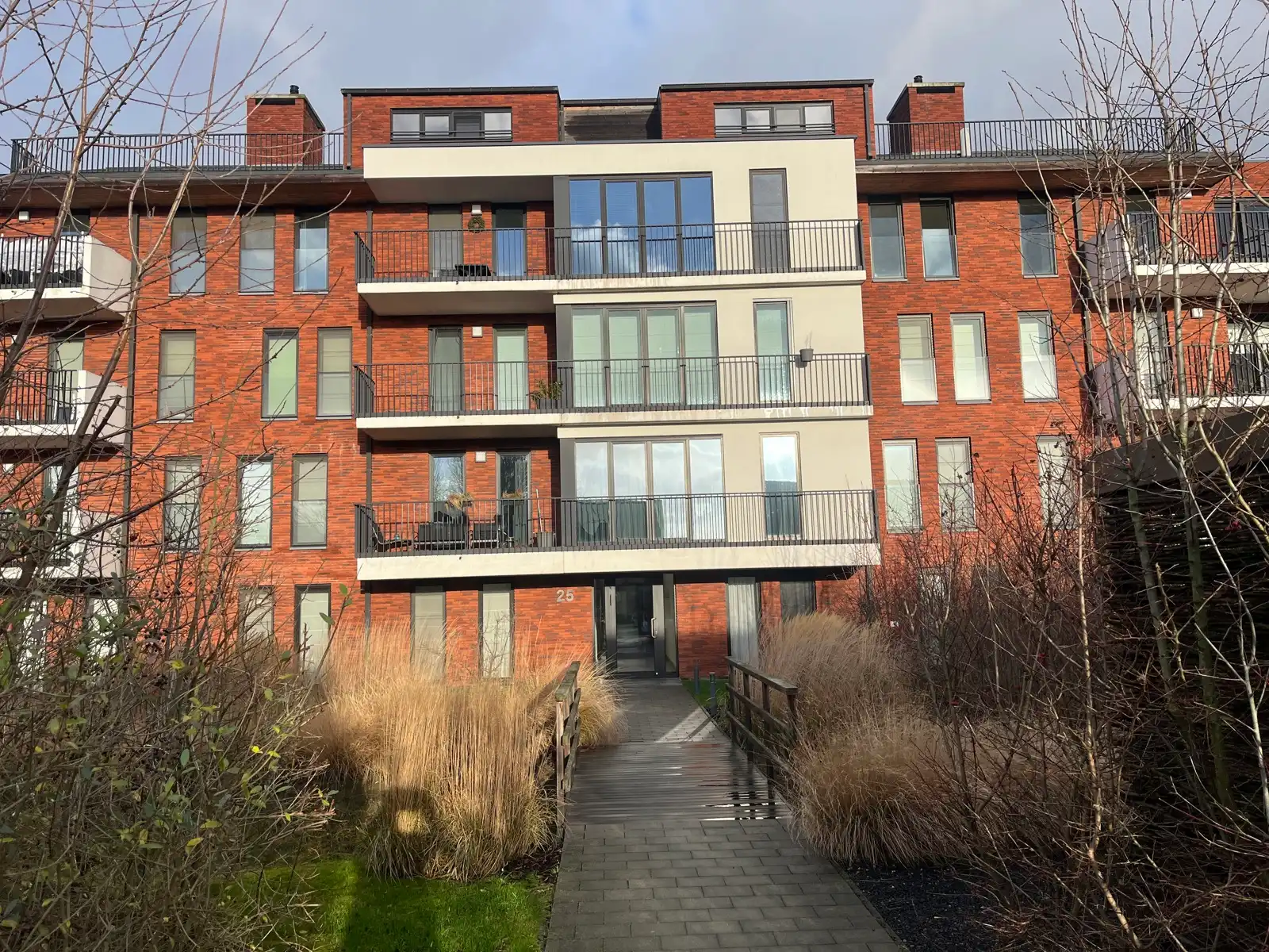 Ondergrondse autostaanplaats foto 3