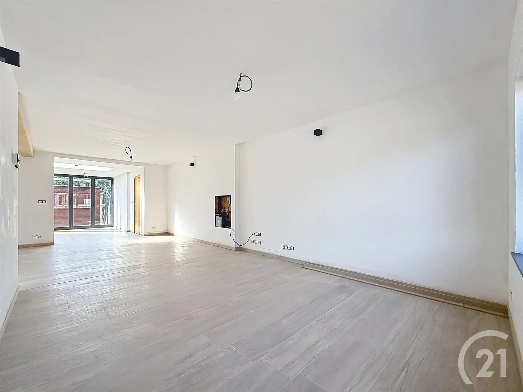 Gerenoveerde woning met garage van 91m²! foto 8
