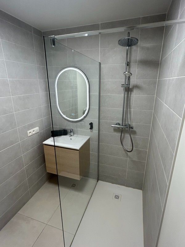 Appartement met terras en 2 parkeerplaatsen foto 8