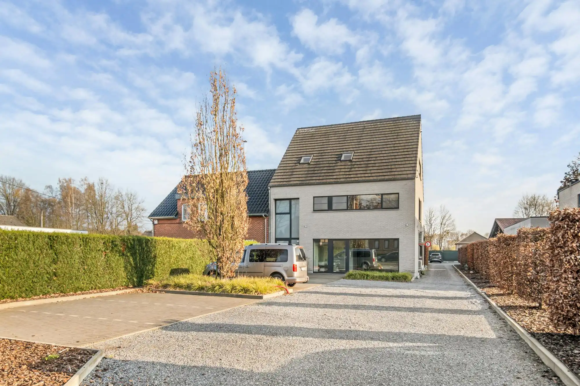 Gelijkvloers appartement met tuin en garagebox in Genk foto 16