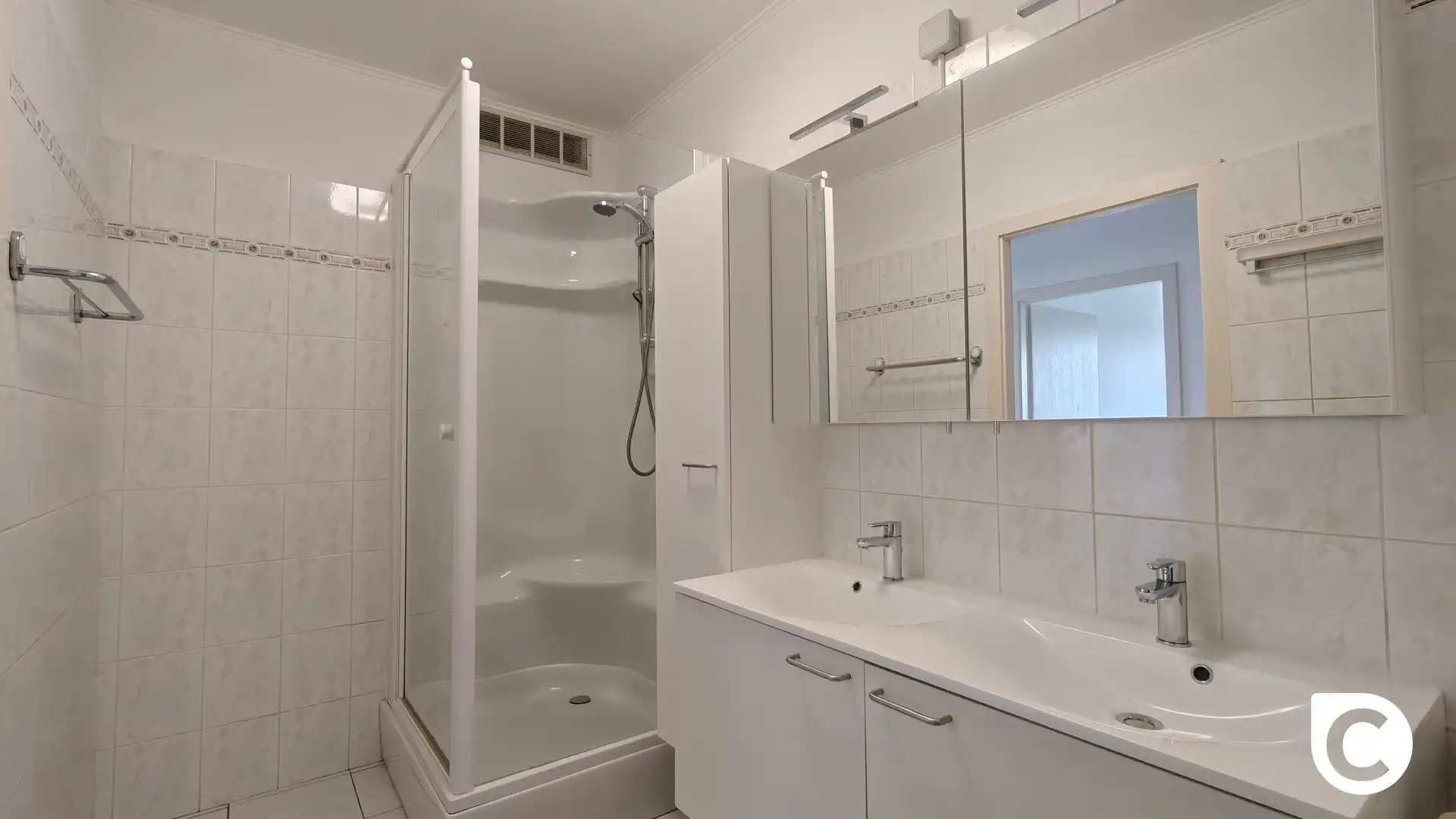 3 slaapkamer app + garagebox foto 16