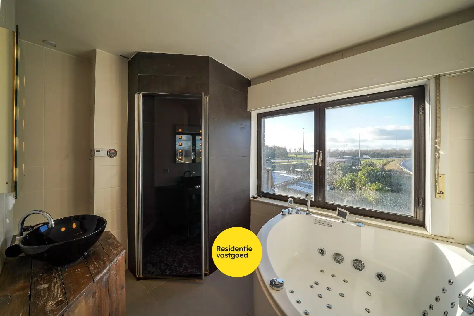 Instapklare ruime hoekwoning te Zandvoorde foto 14