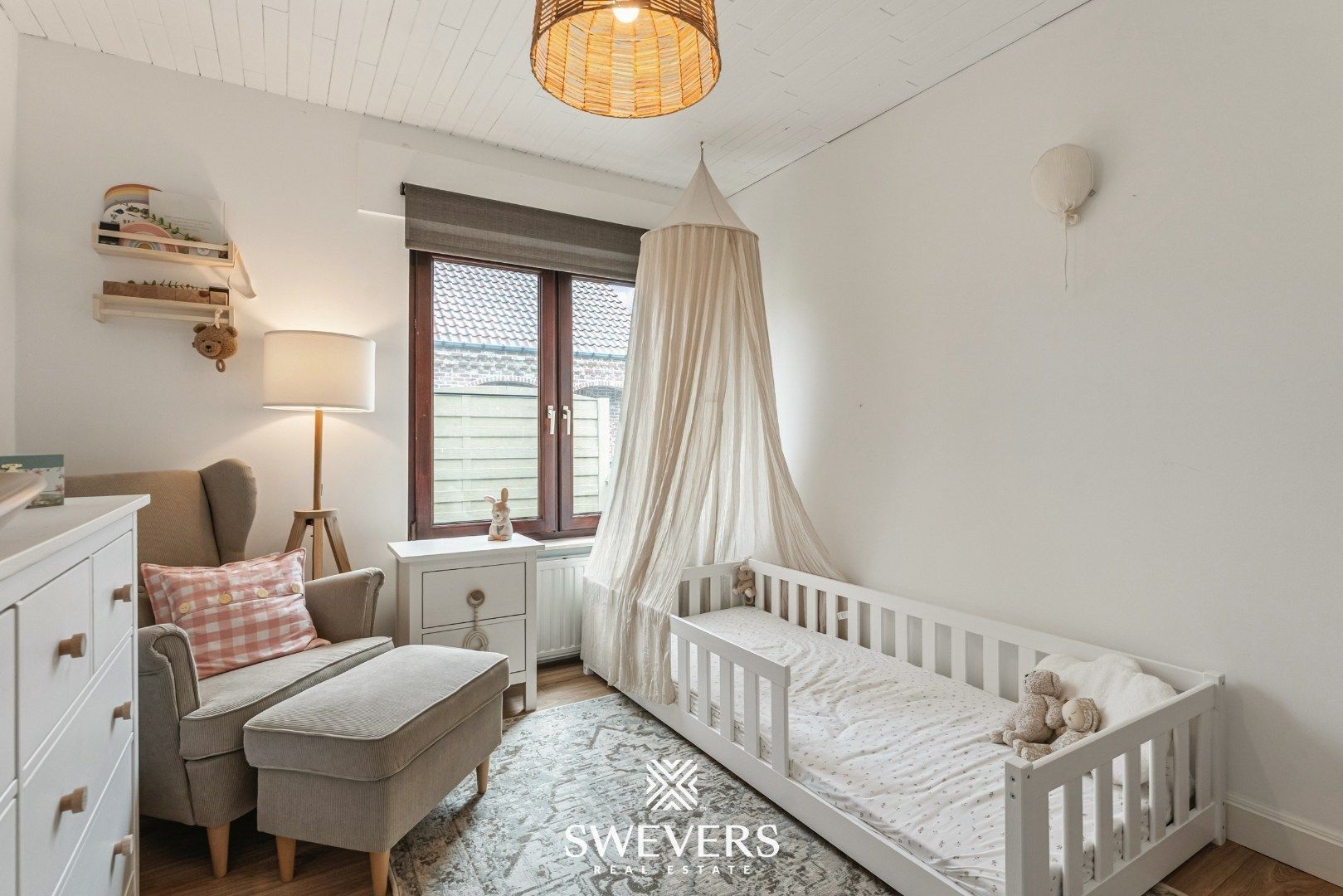 Instapklare gezinswoning met 5 slaapkamers en zonnige tuin te Genk foto 14