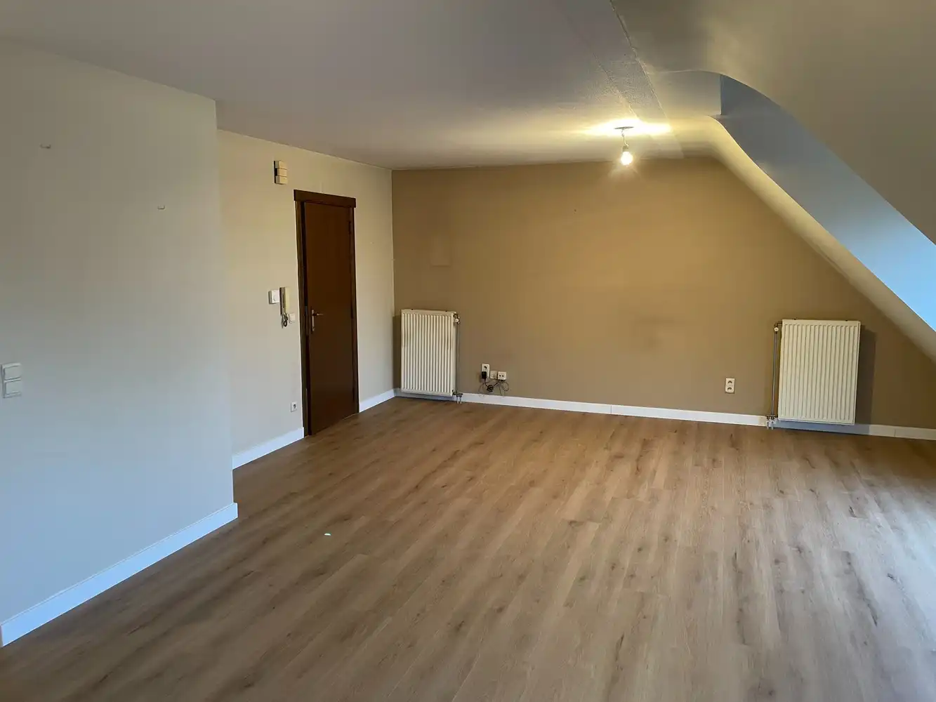 Mooi appartement te huur in Neerpelt centrum. foto 7