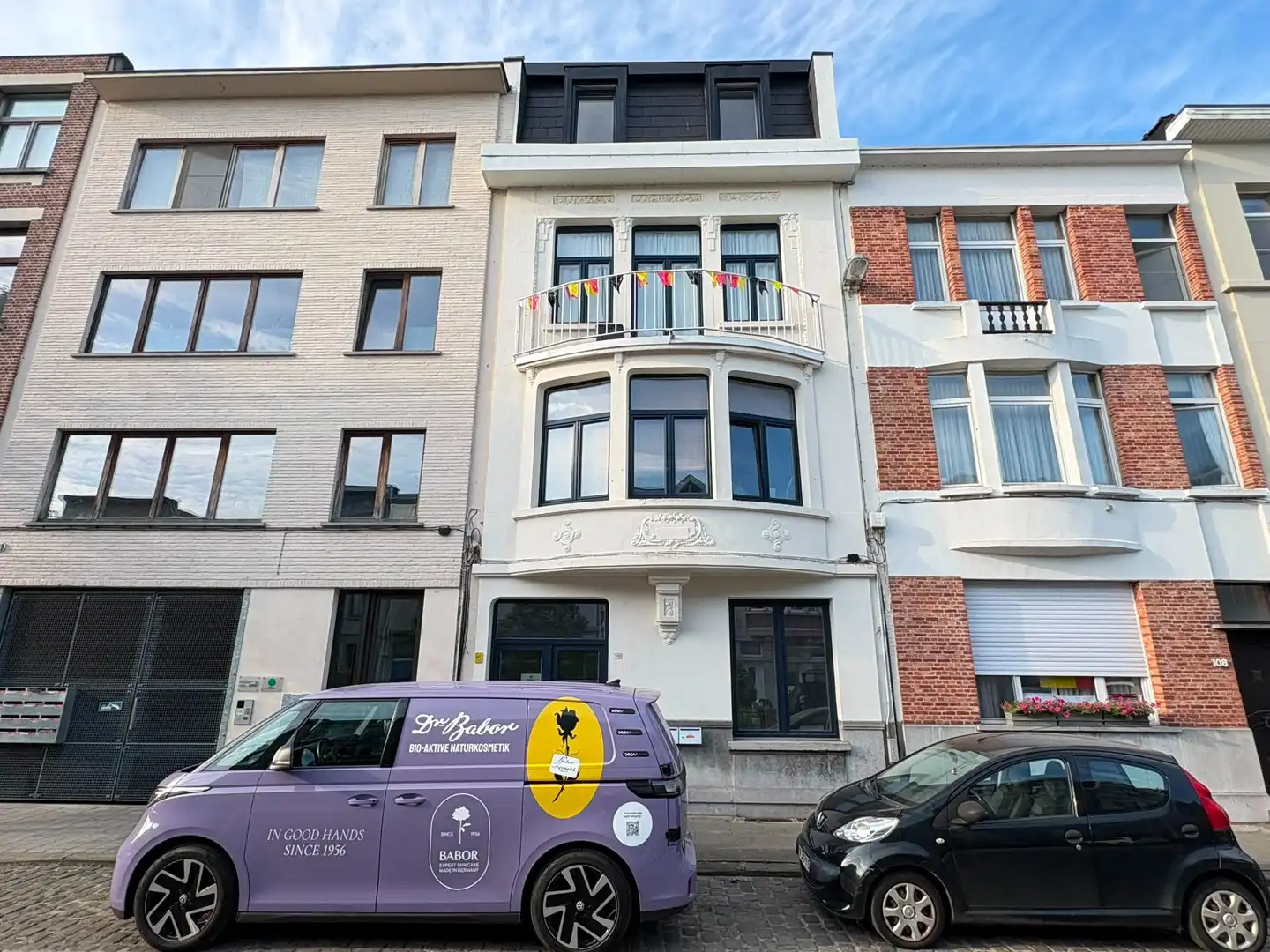 Multifunctionele atelier-, kantoor- of praktijkruimte te huur foto {{pictureIndex}}