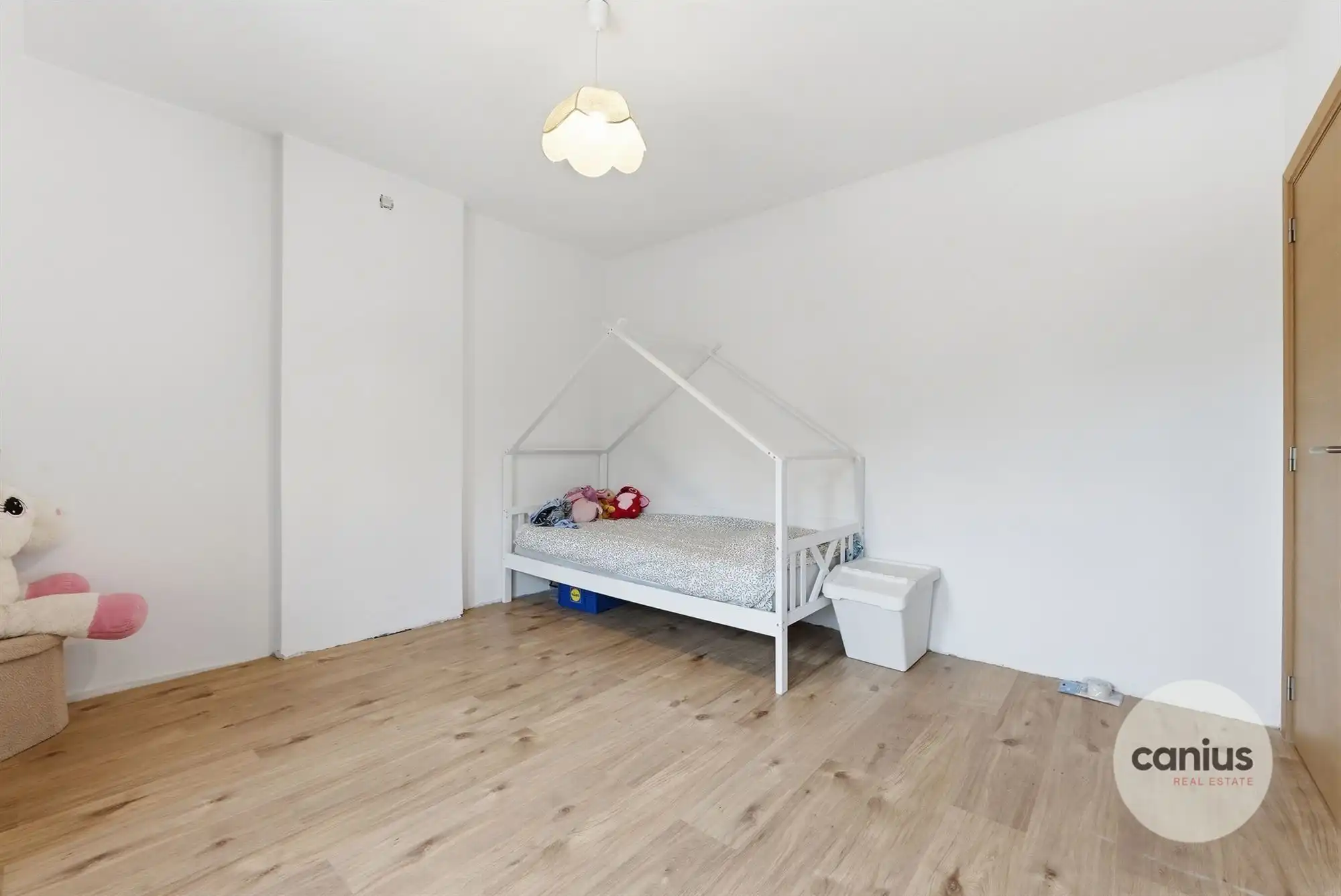 GERENOVEERDE VRIJSTAANDE WONING MET 4 SLAAPKAMERS EN EEN GEZELLIGE TUIN IN WALSHOUTEM foto 14
