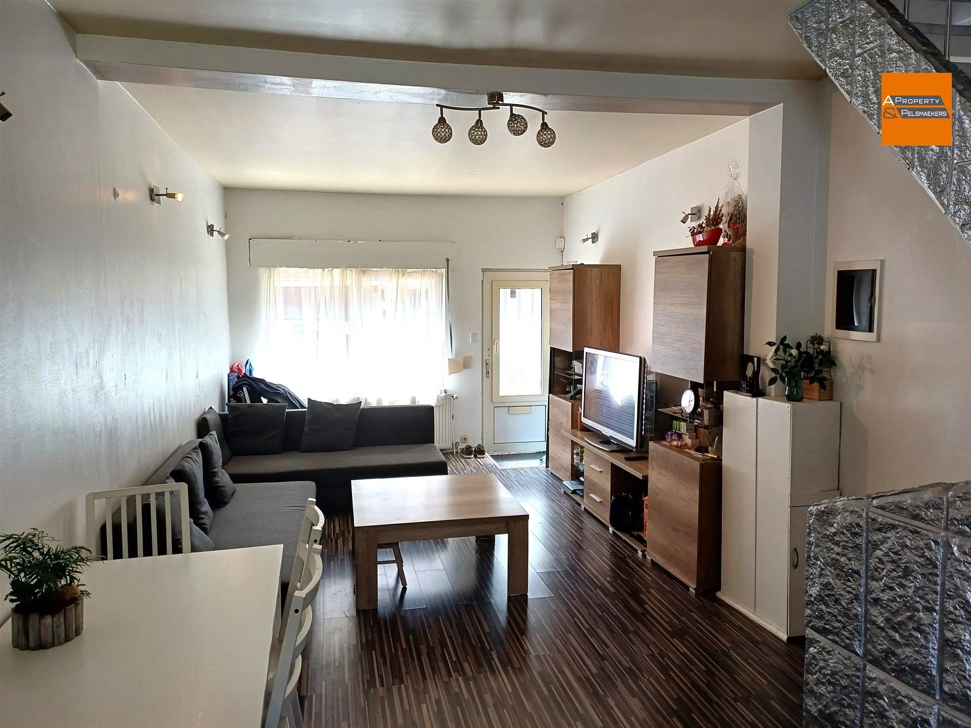 Huis met 2 slaapkamers en mooie tuin in het centrum  foto 5