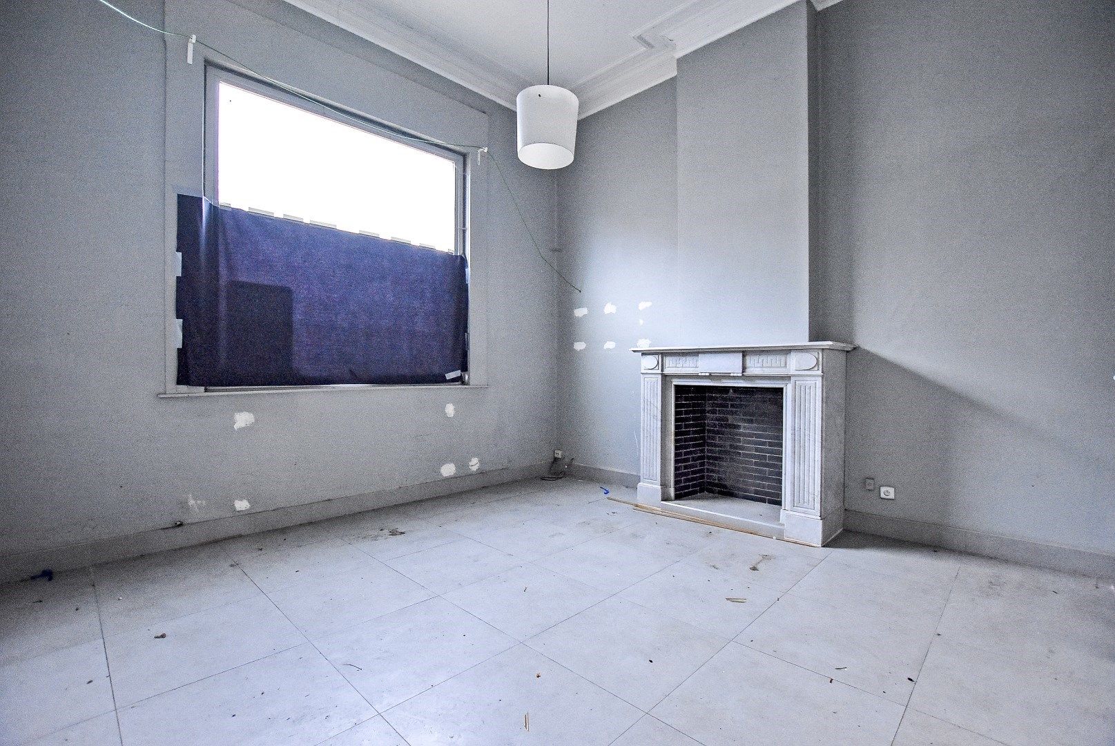 Zeer ruime te renoveren woning centrum Veurne! foto 4