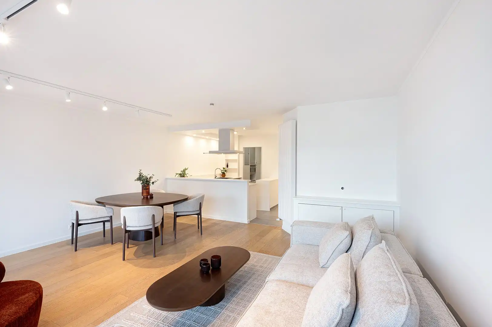 Hedendaags en lichtrijk appartement, centraal gelegen in Knokke. foto 11