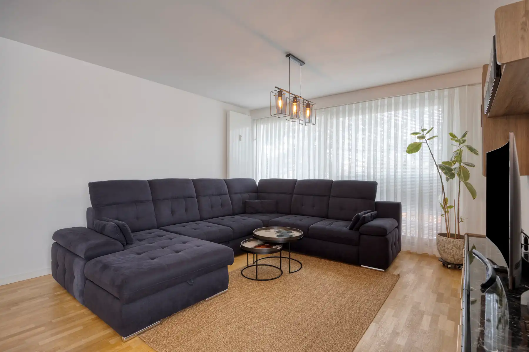 Gerenoveerd 3-slaapkamer appartement foto 5