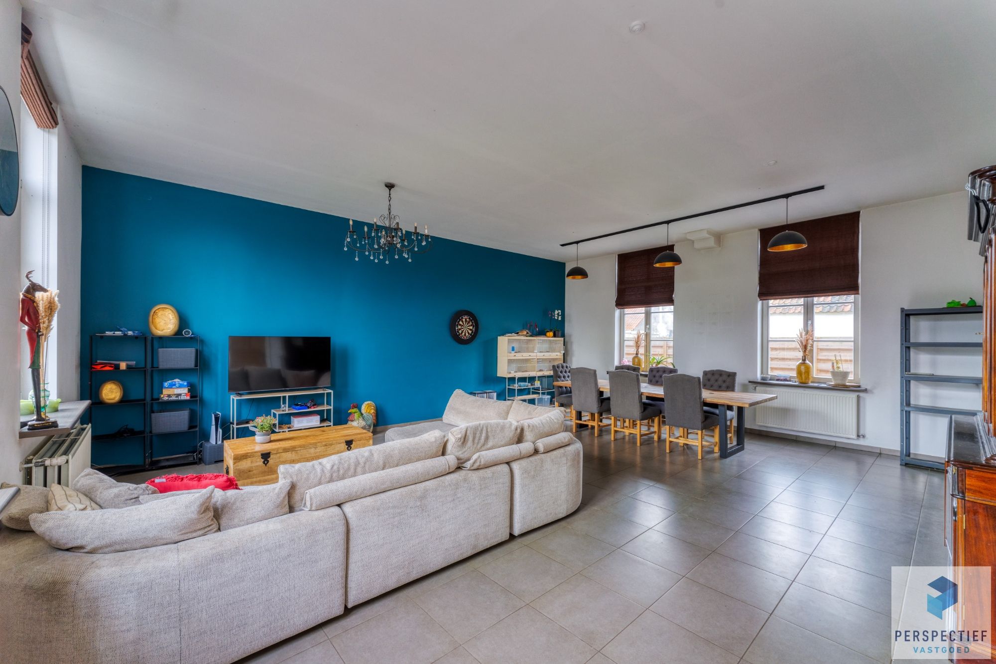 BEZOEKMOMENT ZATERDAG 20/12 VAN 15U TOT 16U30 | Ruime gerenoveerde woning met tuin & 2 privatieve autostaanplaatsen foto 6