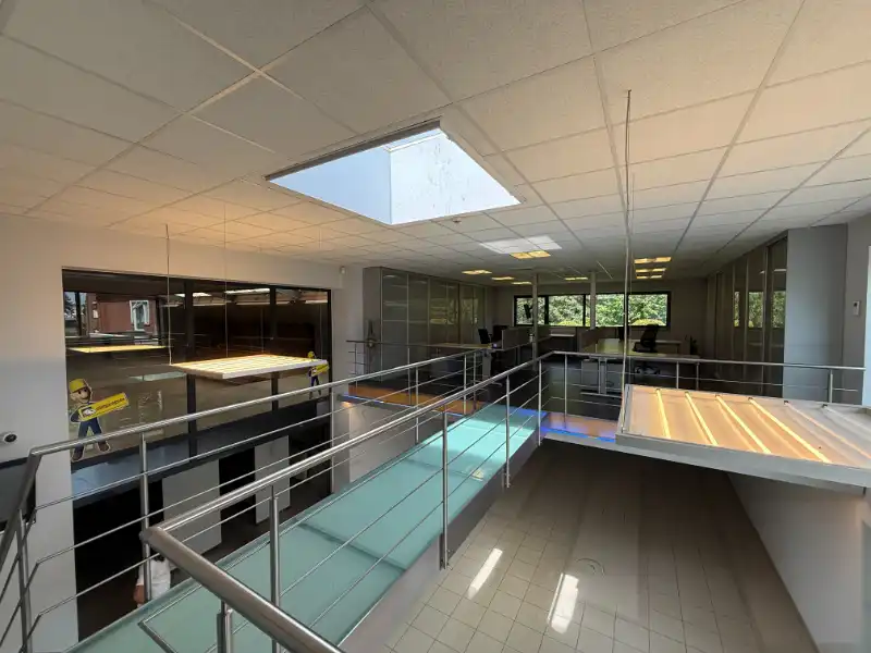 Instapklaar bedrijfsgebouw van 758 m² foto 8