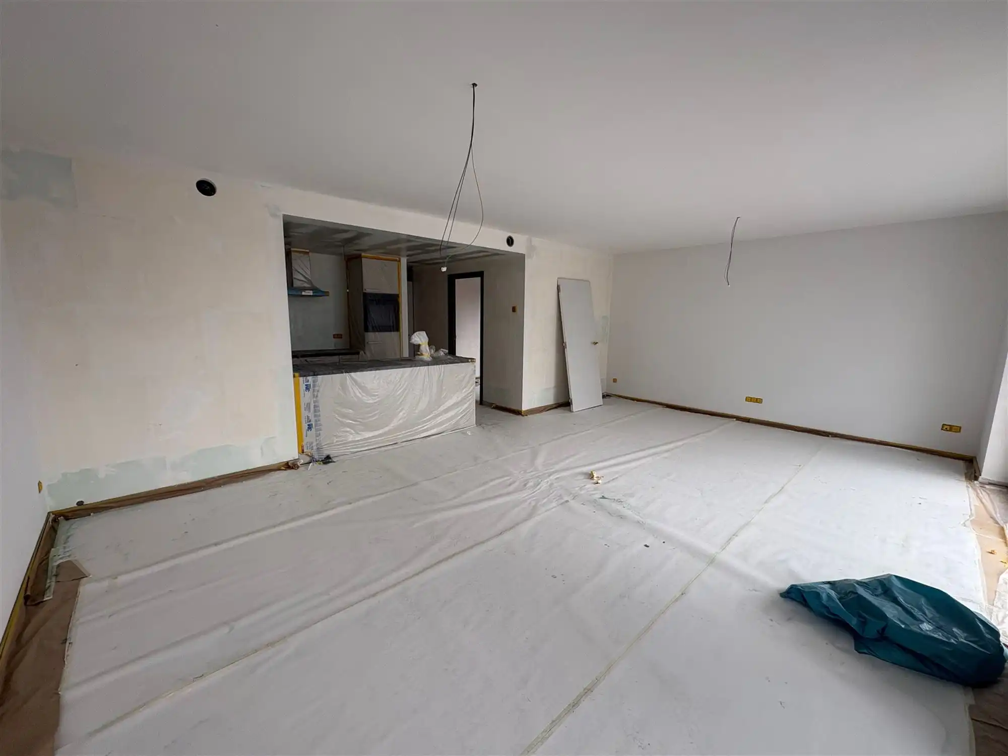 Appartement met 2 slaapkamers en ruim terras. foto 6