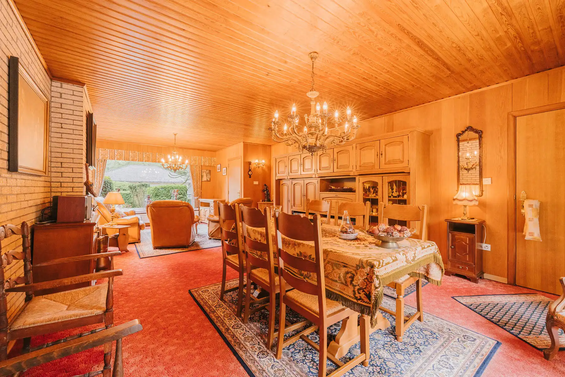 Rustig gelegen sfeervolle bungalow op een groen perceel foto 7