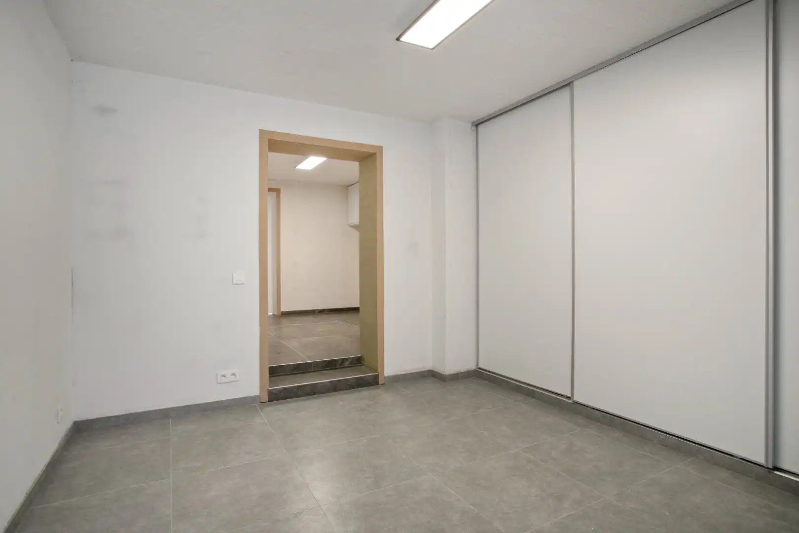 Ruime, gerenoveerde instapklare woning in Lauwe! foto 10