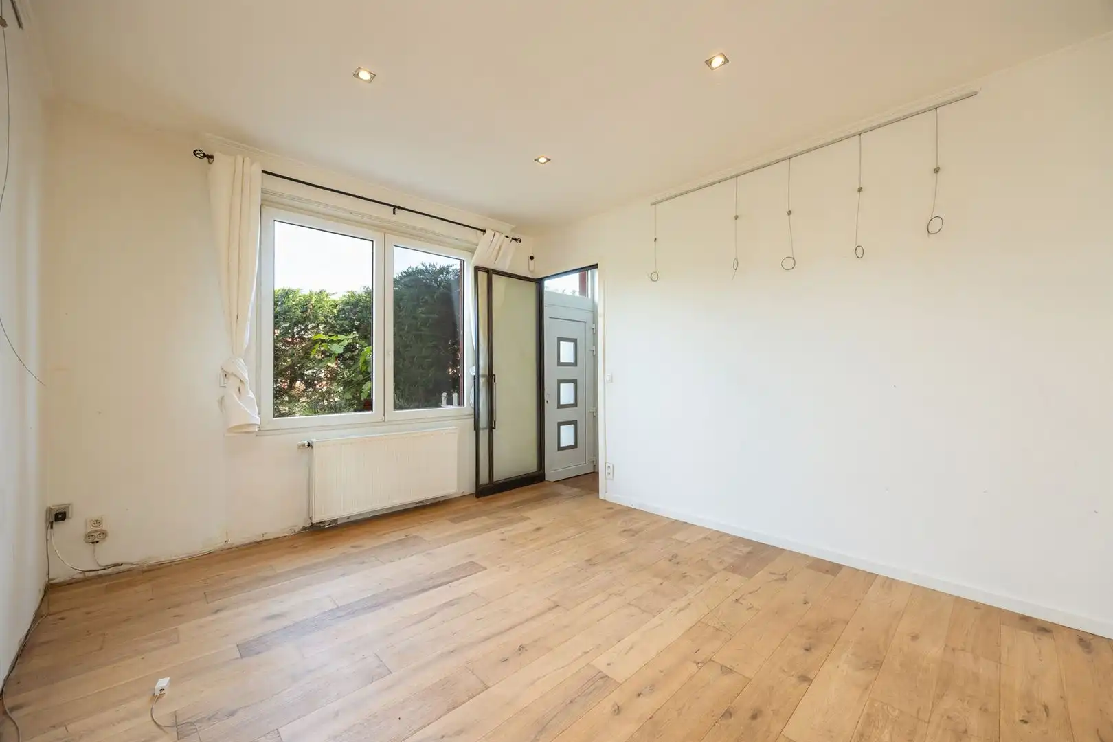 Op te frissen/te renoveren woning te Hoboken foto 3