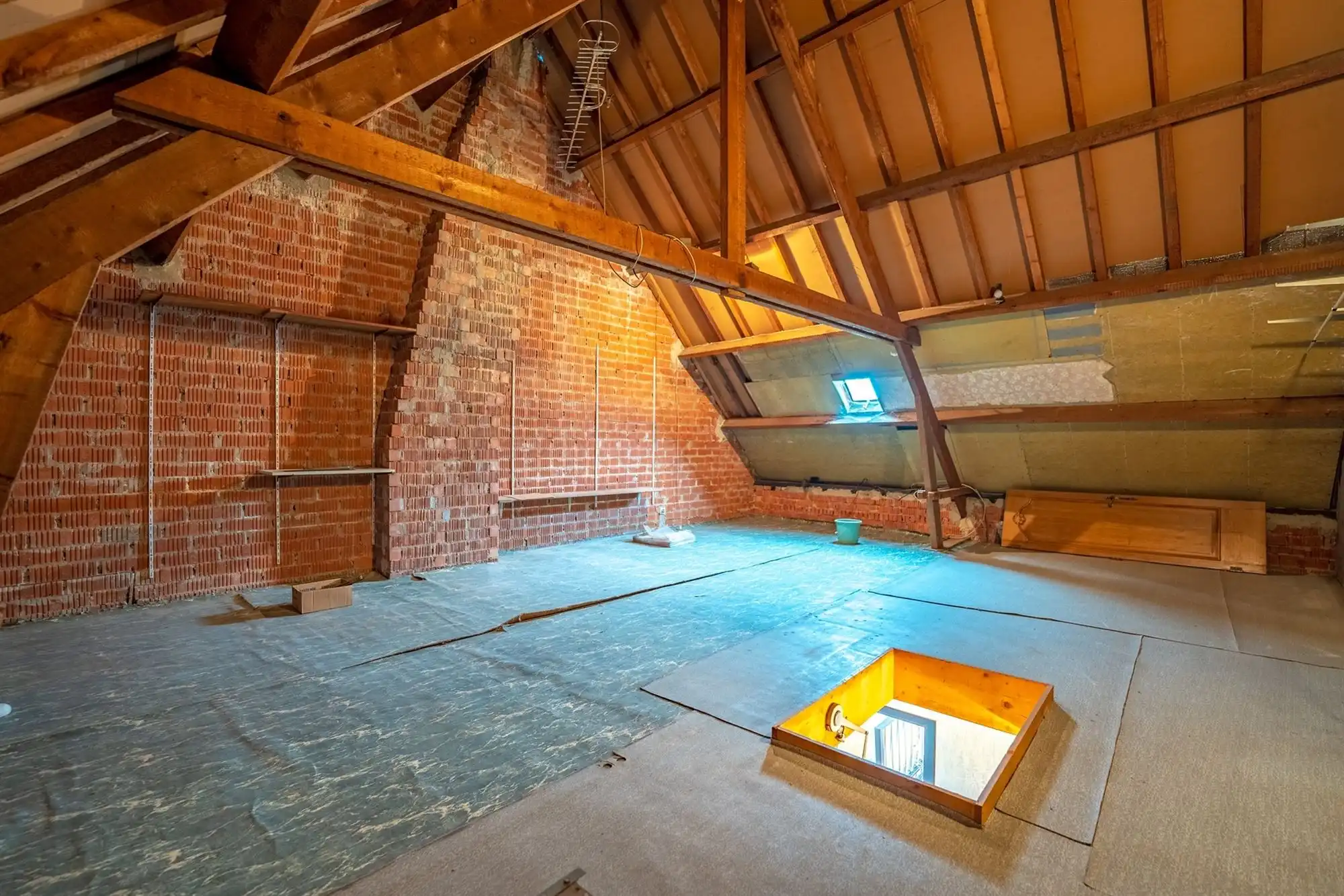 Op te frissen half-open gezinswoning met 3 slaapkamers en een ruime zolder foto 13