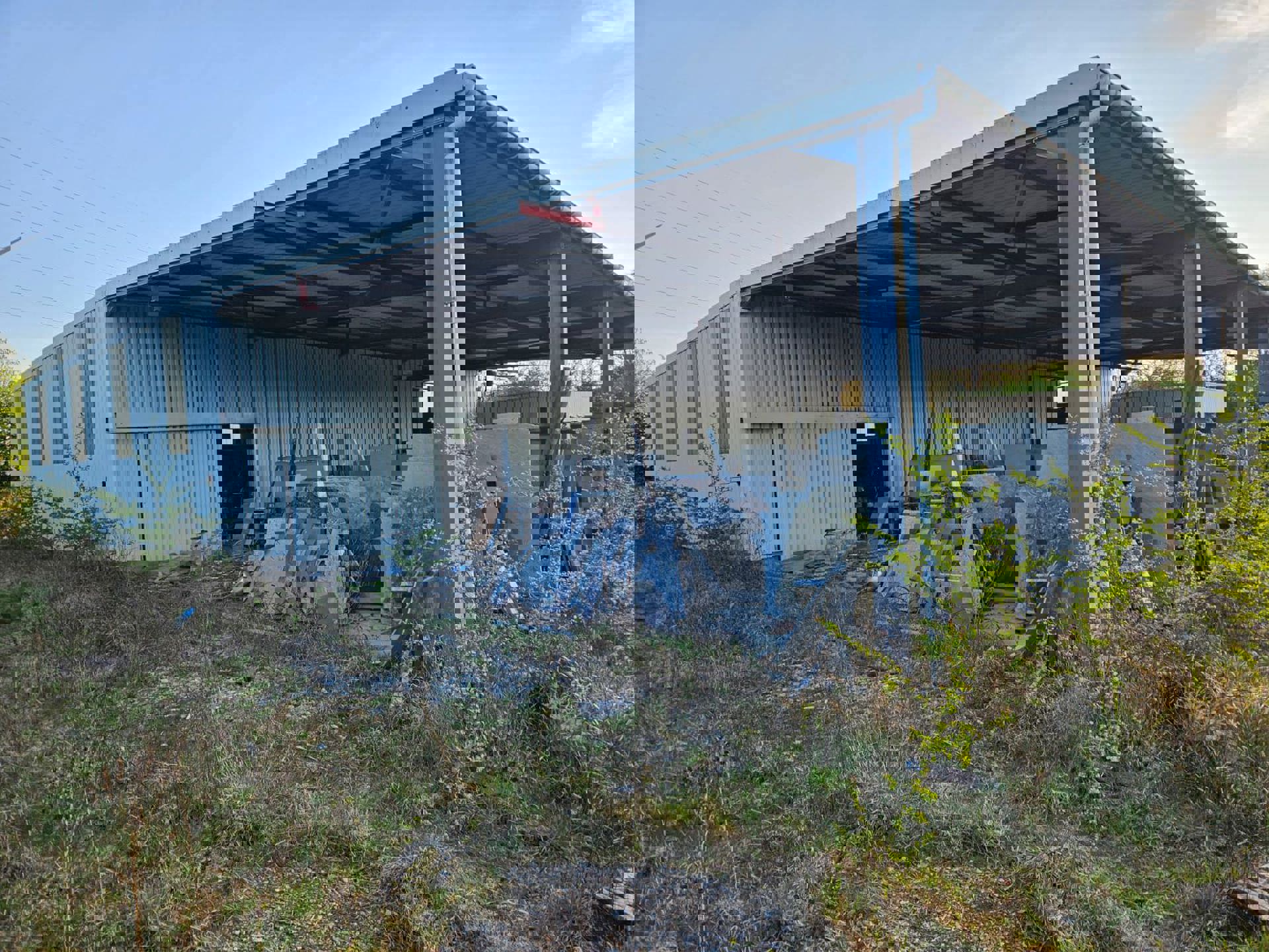 GENK te koop: Industriegrond met constructie - toplocatie foto 3