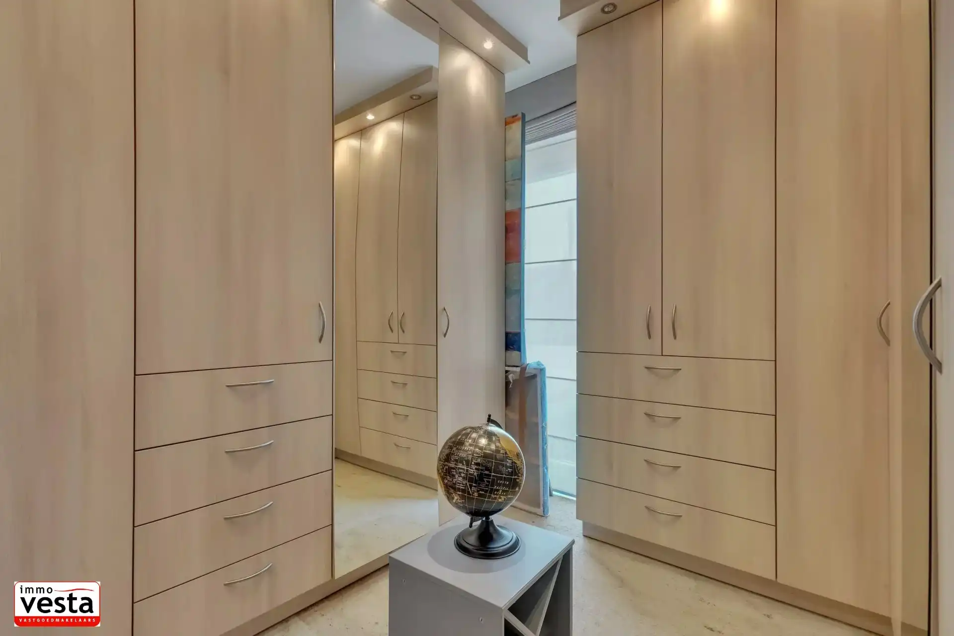 Luxueus gelijkvloers appartement met tuin foto 18