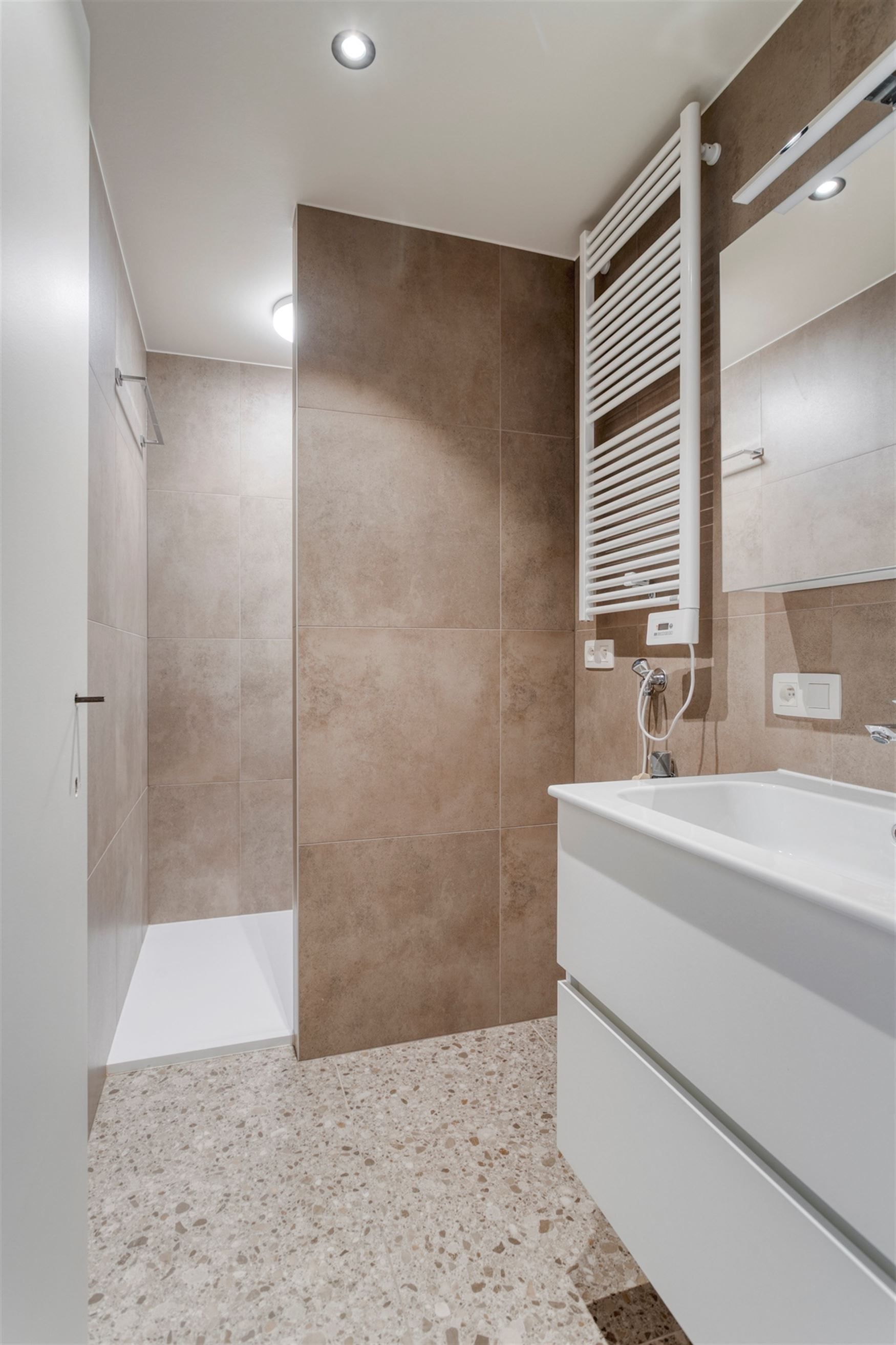 Handelspand op topligging foto 14