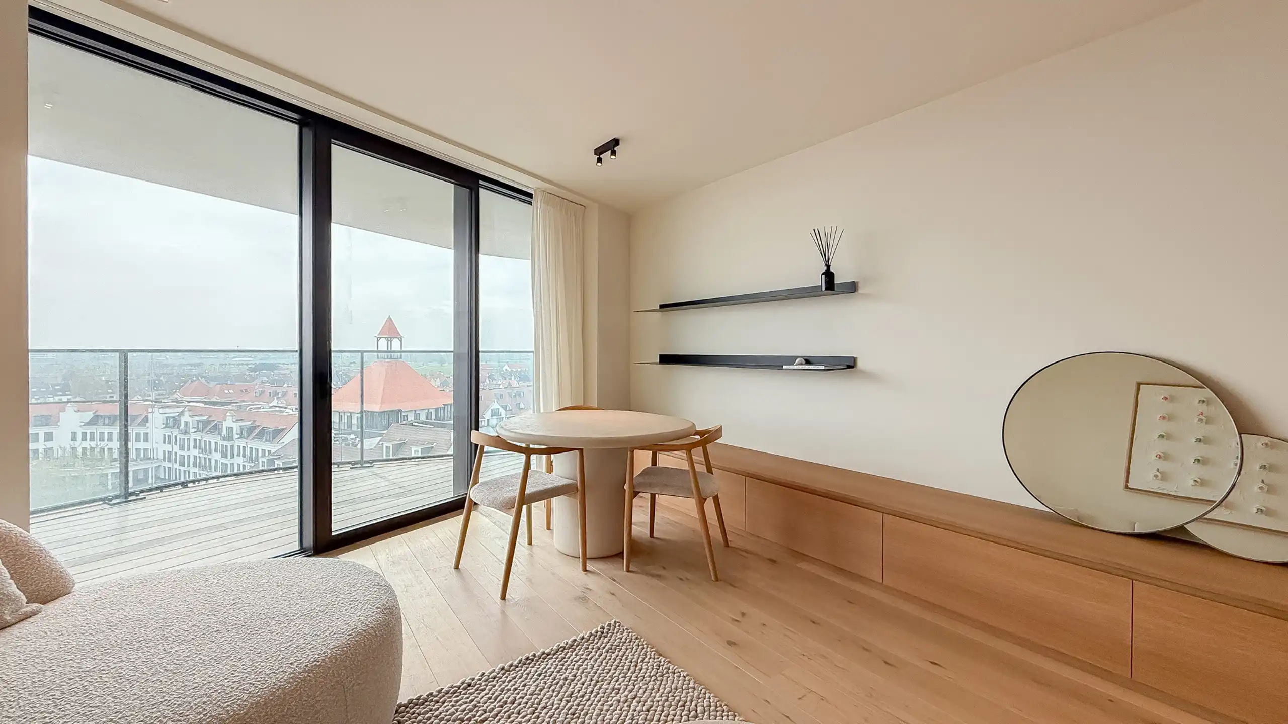 Luxueus appartement met panoramisch uitzicht in “The Tower” foto 11