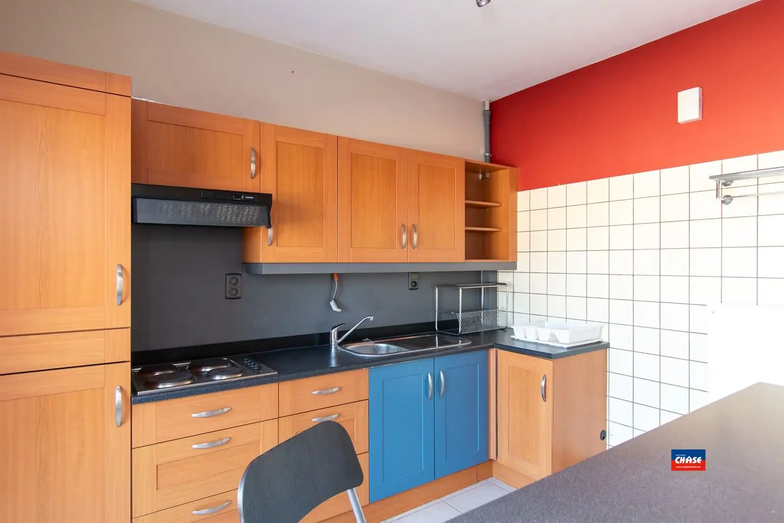 Lichtrijk appartement met terras op de eerste verdieping foto 3