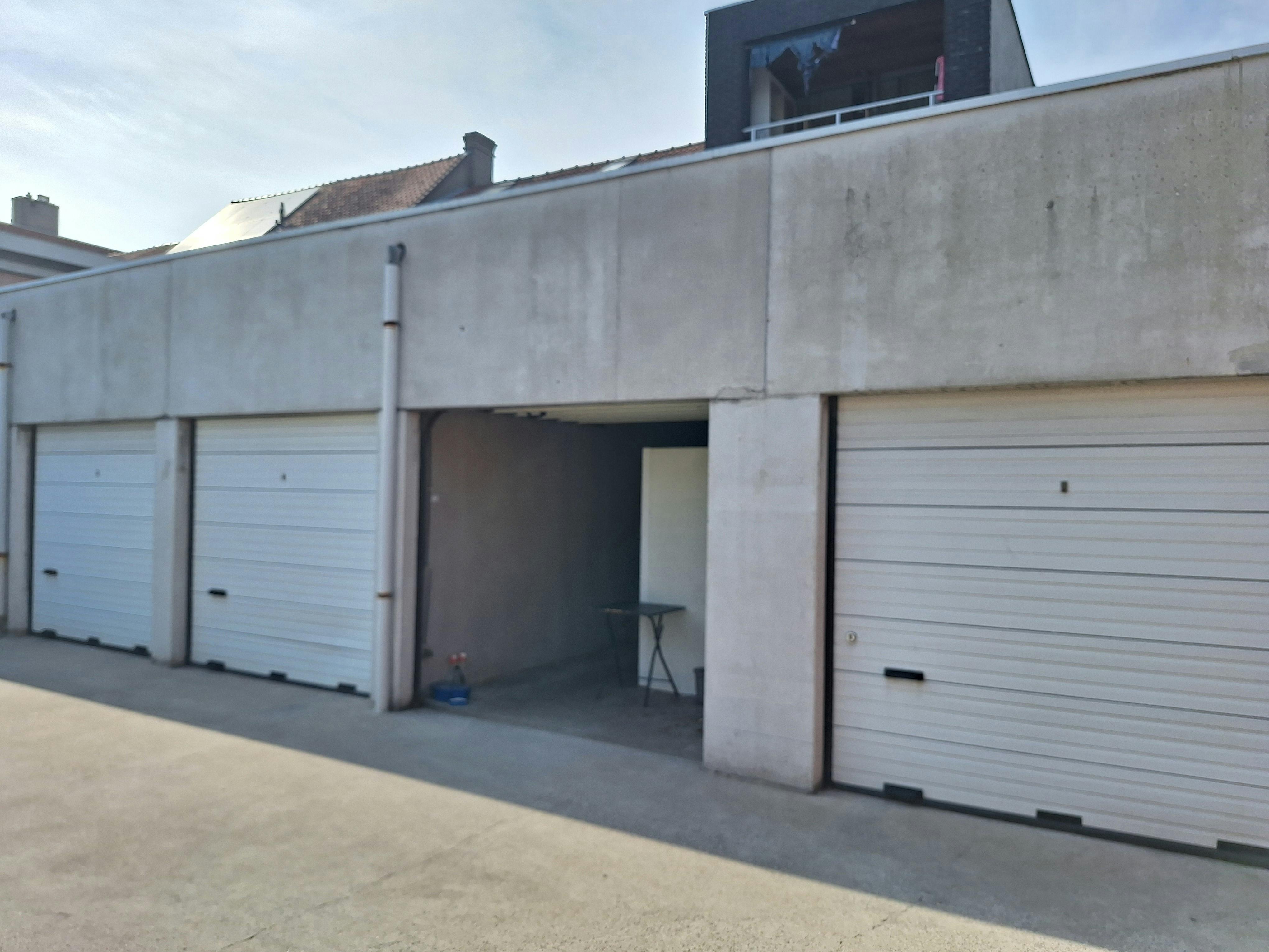 Huis met 3 slaapkamers en garage in centrum Roeselare! foto 5