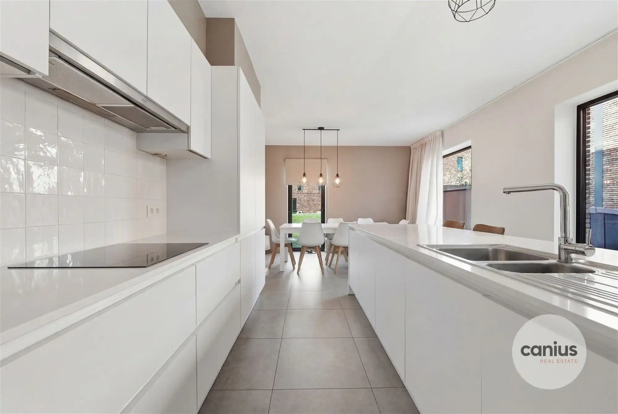 KNAPPE WONING NABIJ HET CENTRUM foto 7