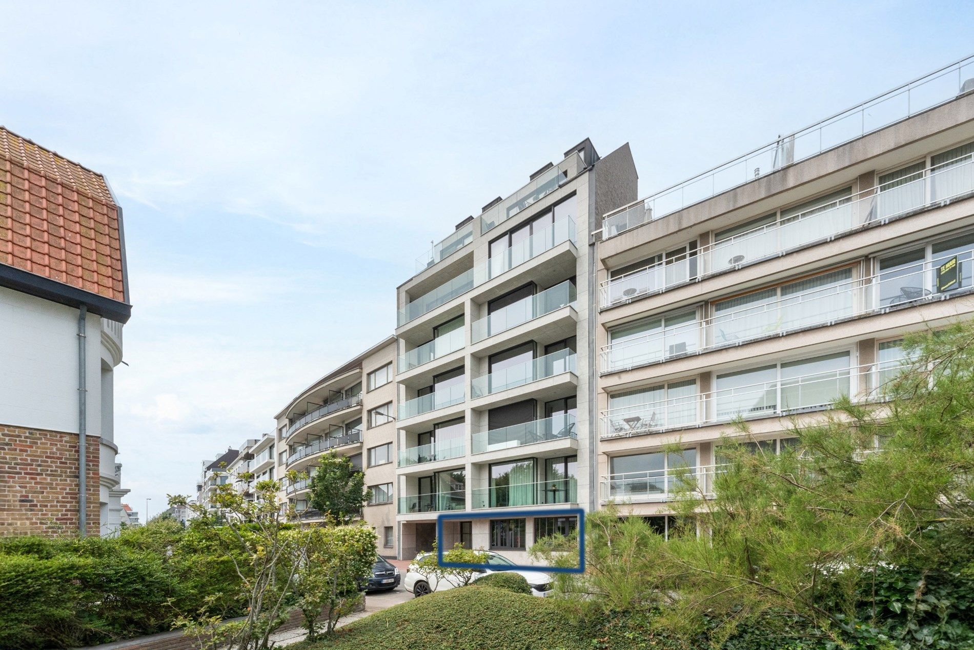 Prachtig nieuwbouwappartement achter de Zeedijk van Knokke foto 1