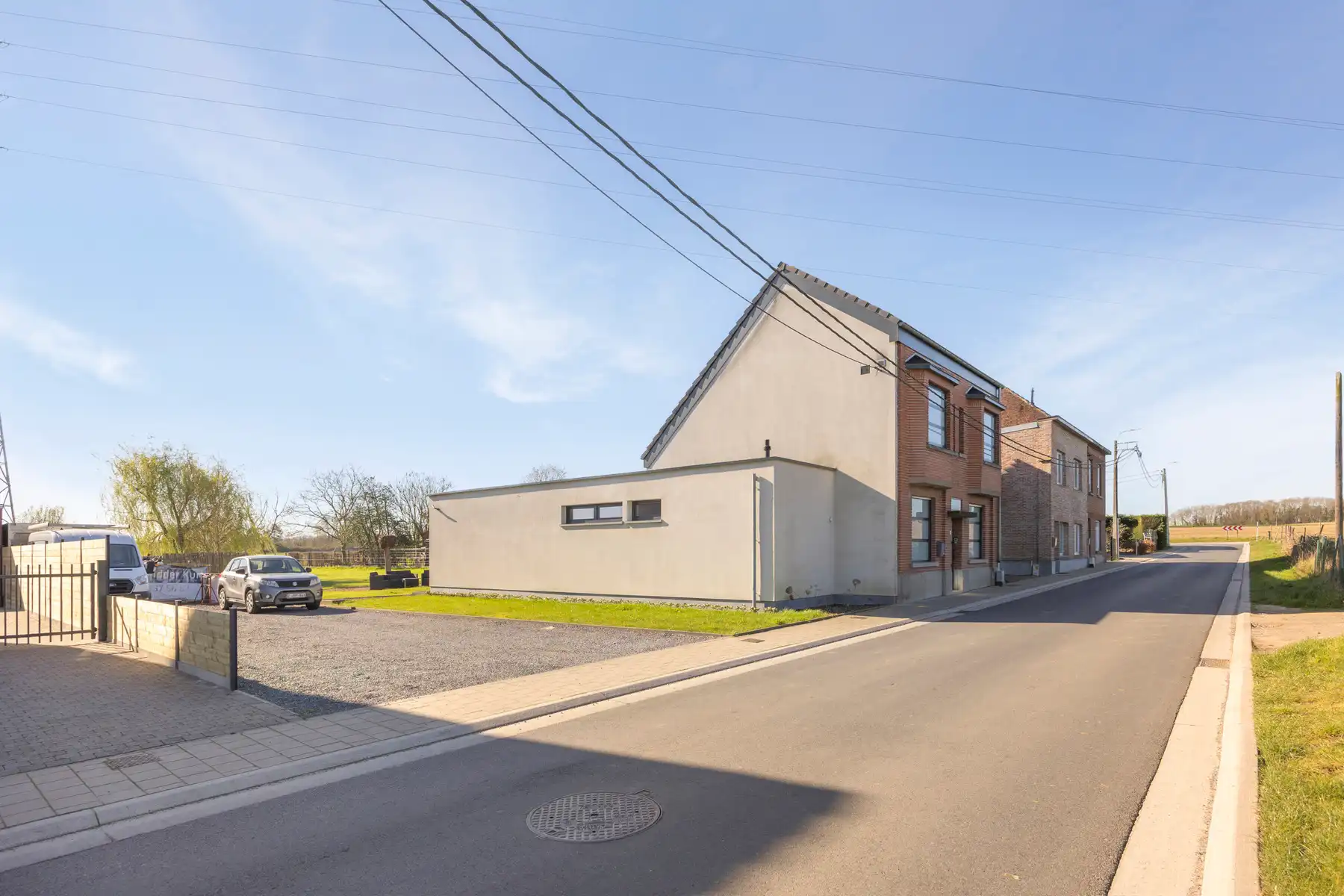 Woning met bijhorende zorgwoning / zelfstandige ruimte foto 4