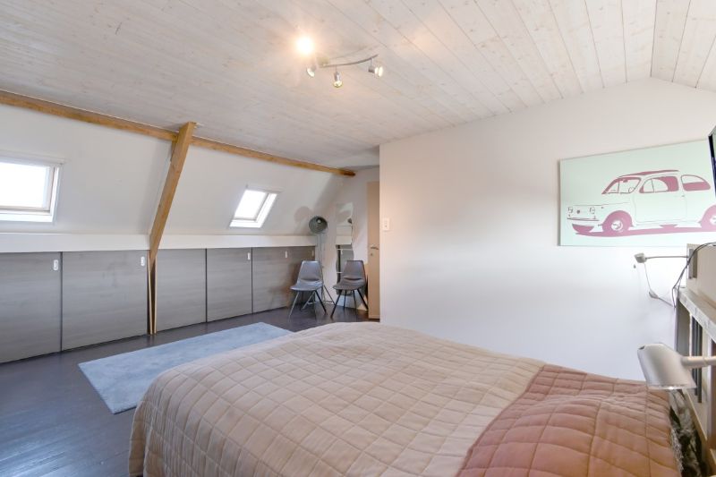 Instapklare HOB met 3 slaapkamers foto 18
