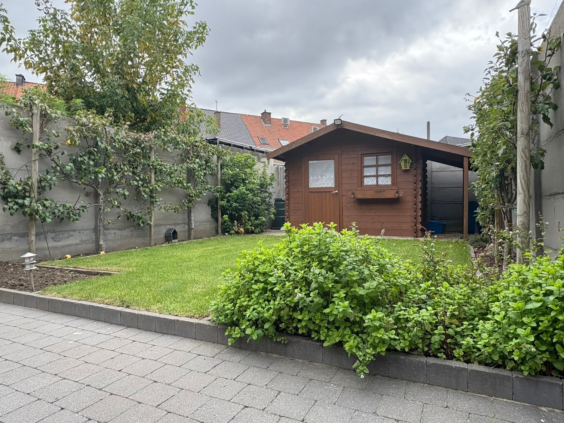 Charmante woning met artistieke toets in het hart van Deinze foto 13