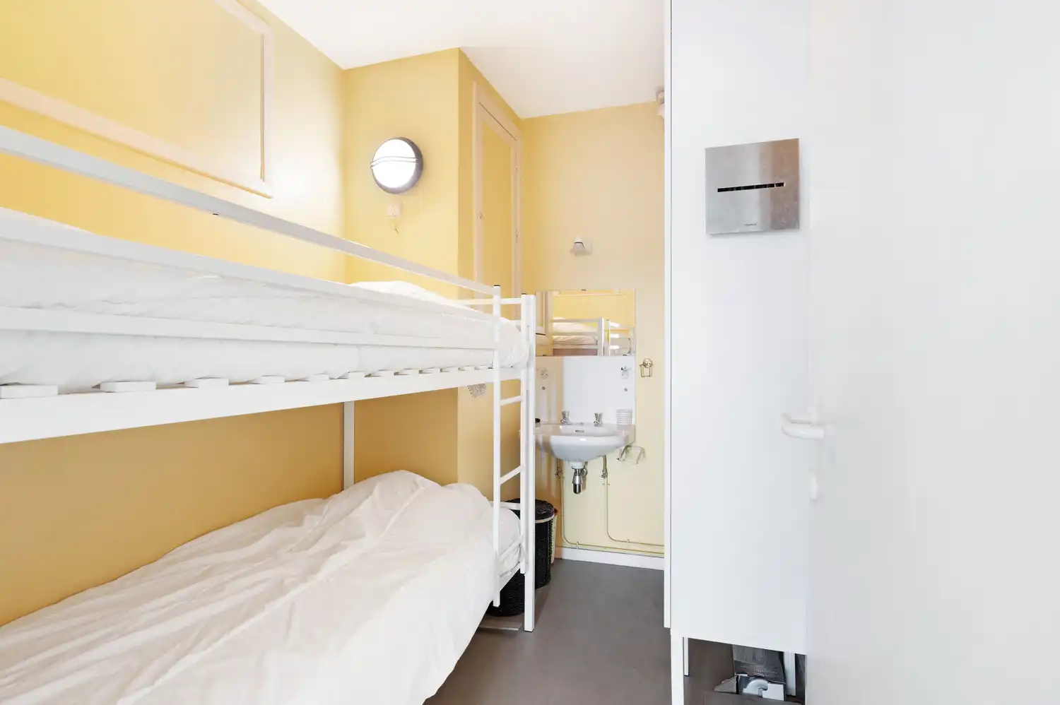 Hoekappartement met vijf slaapkamers op toplocatie in Duinbergen foto 17