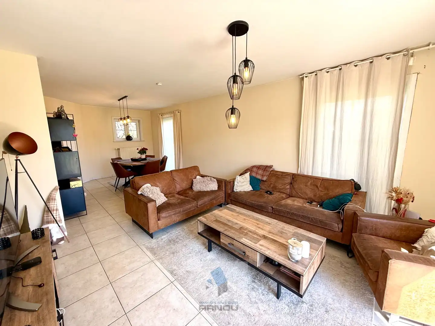 Charmante gezinswoning (HOB) met 3 slaapkamers, tuin en garage foto 3