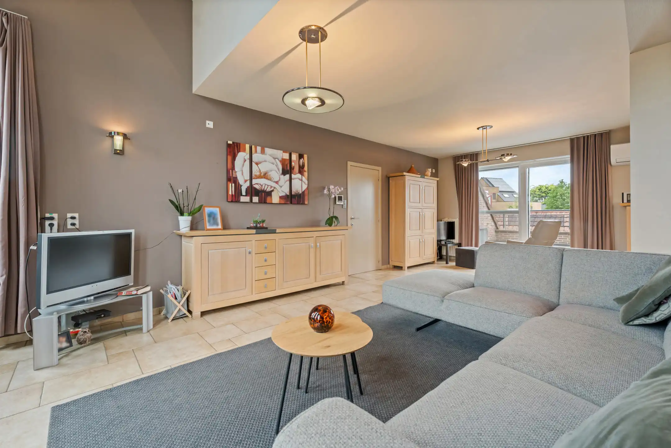 Woning met tal van mogelijkheden in Riemst foto 3