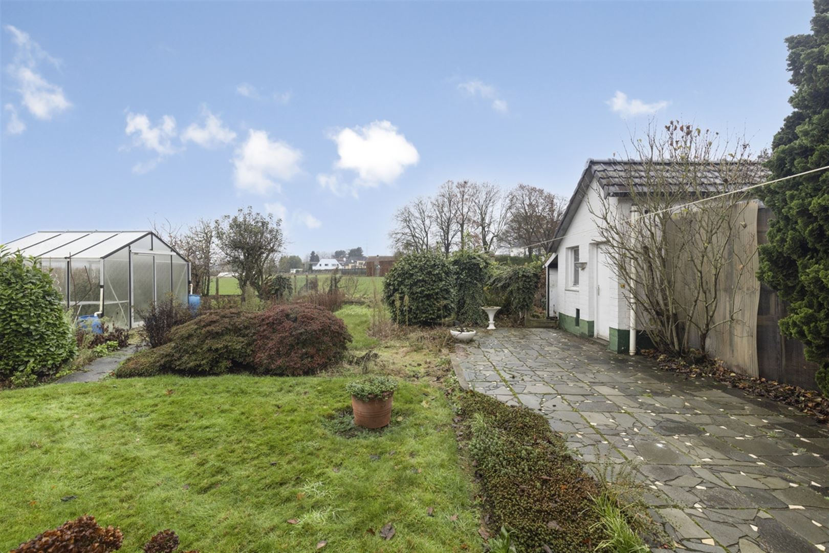 Te renoveren woning in deelgemeente Bevere foto 24