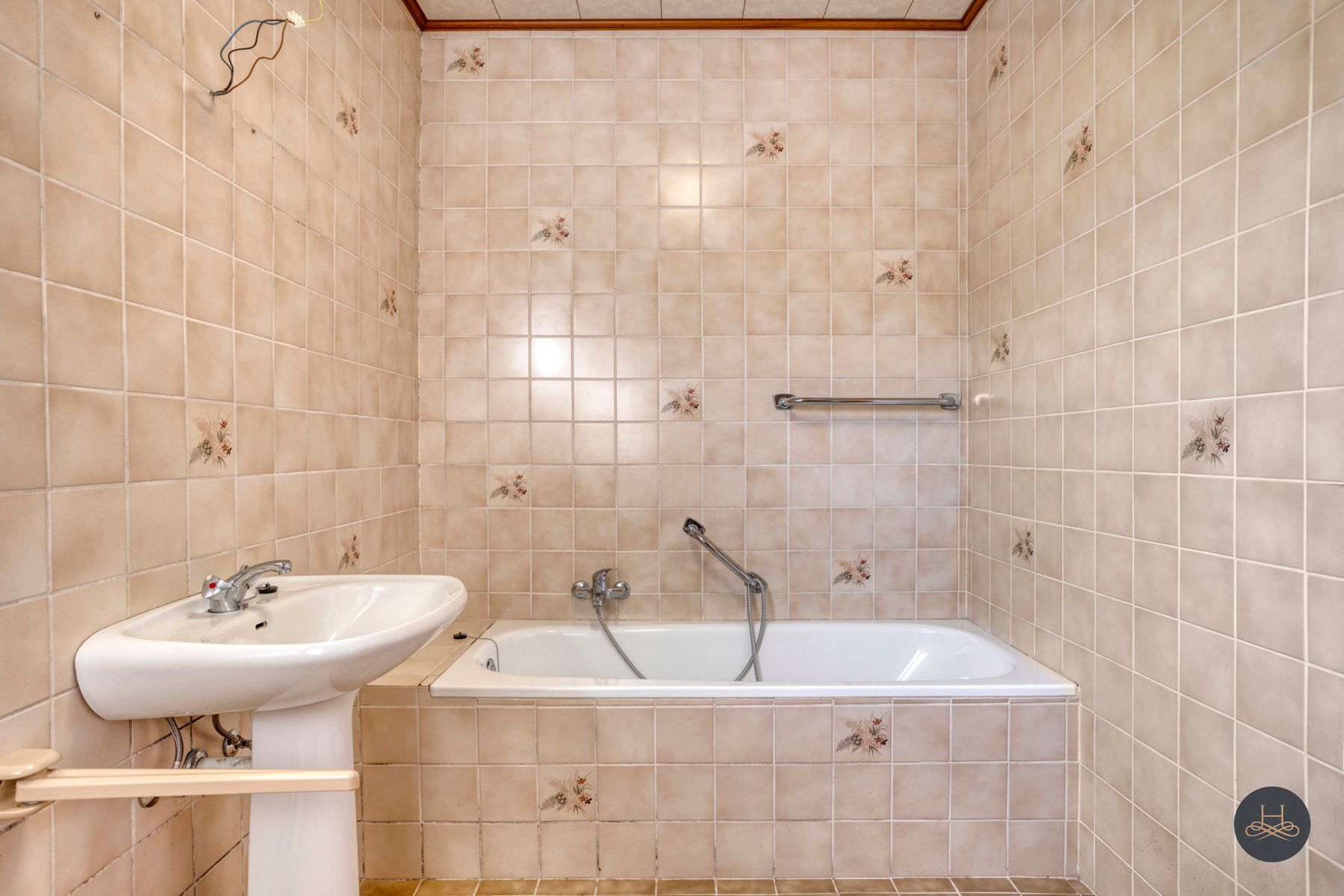 Charmant ruime renovatiewoning gelegen op een enorm perceel foto 16