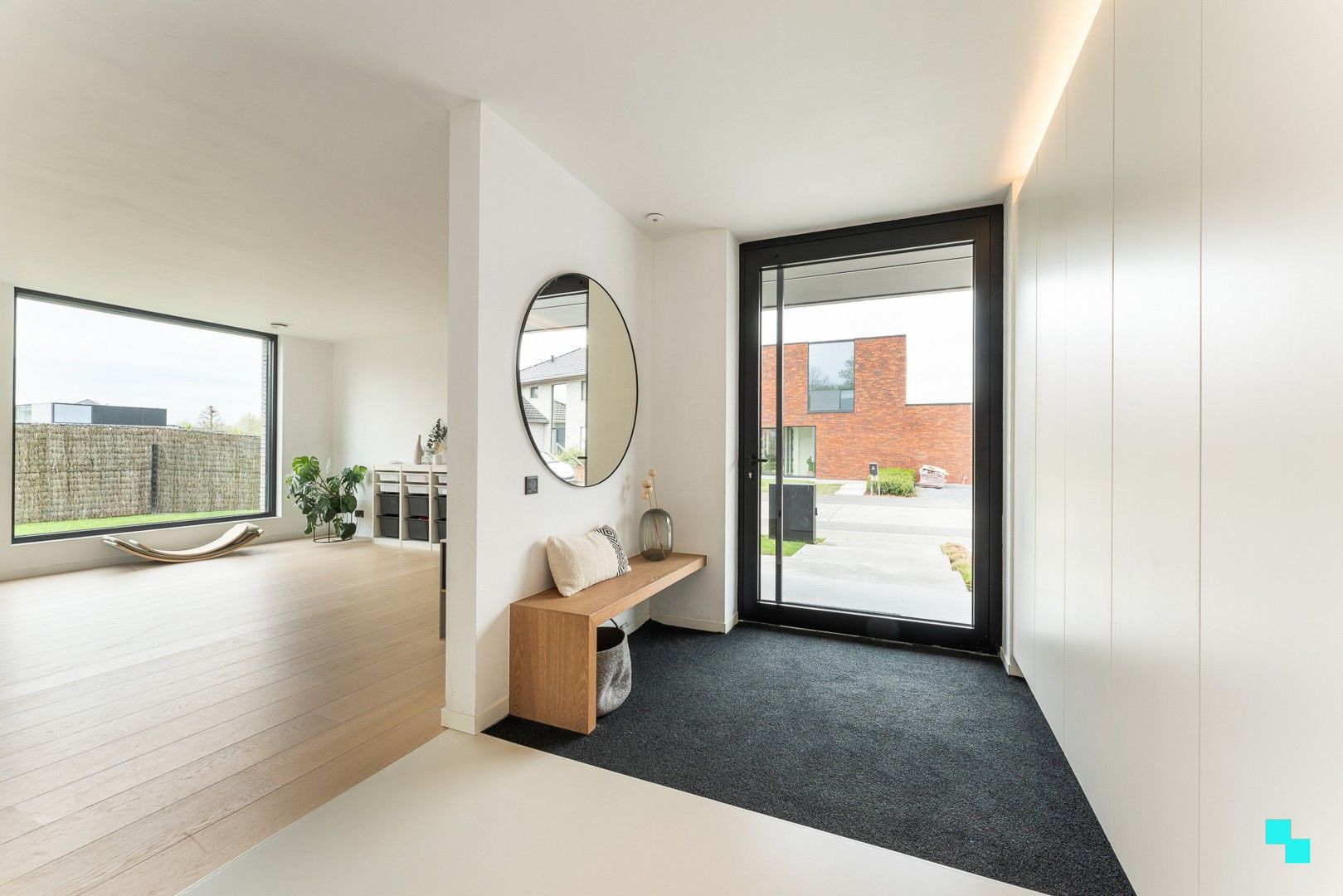 Prachtige vrijstaande (quasi)nieuwbouwwoning op rustige verkaveling te Ardooie foto 3