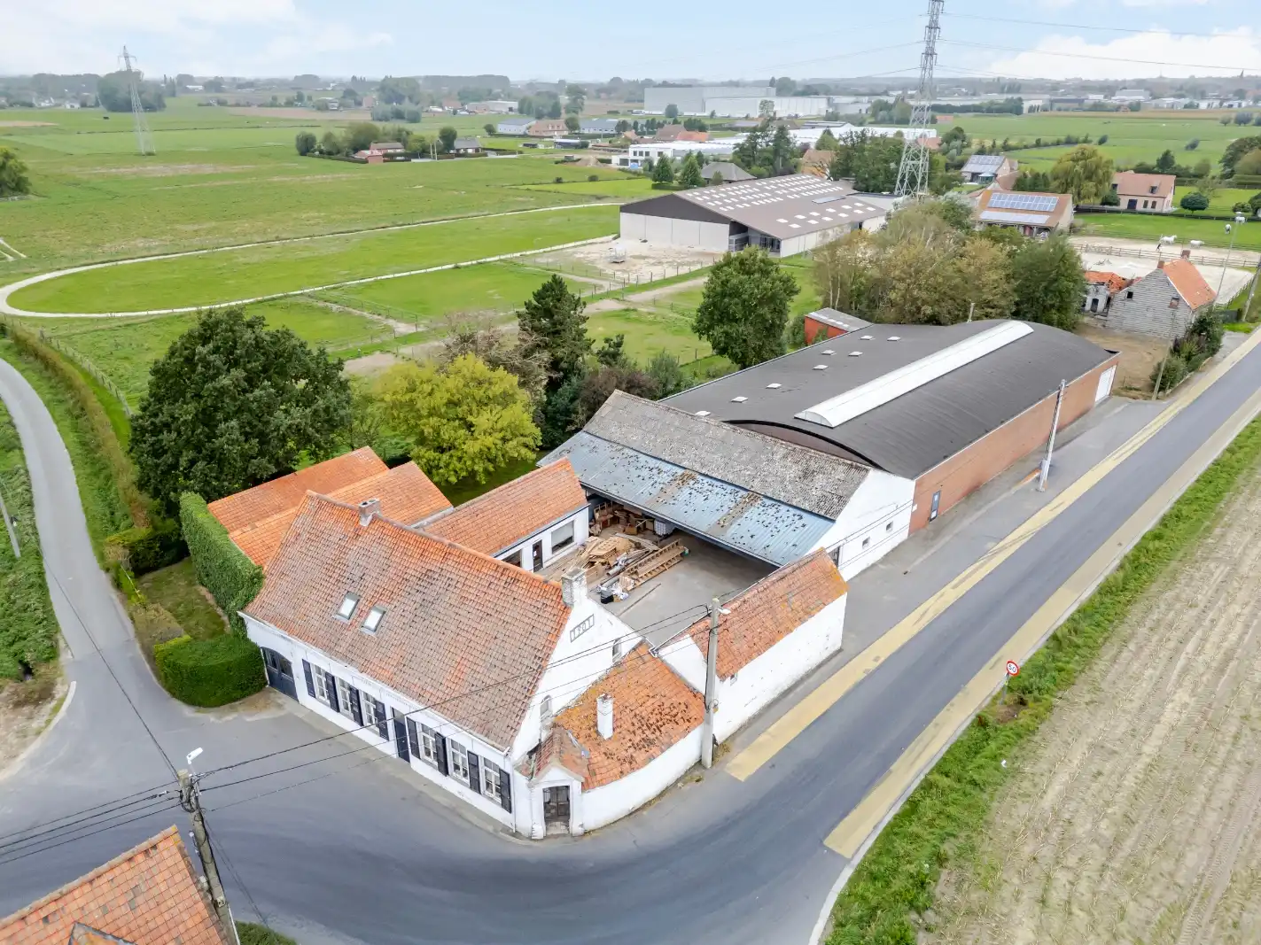 Topligging! Wonen, werken en ondernemen op één locatie. foto {{pictureIndex}}