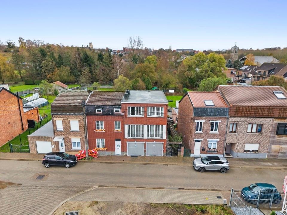 HALFOPEN BEBOUWING MET GARAGE EN GROTE TUIN IN TONGEREN foto 30