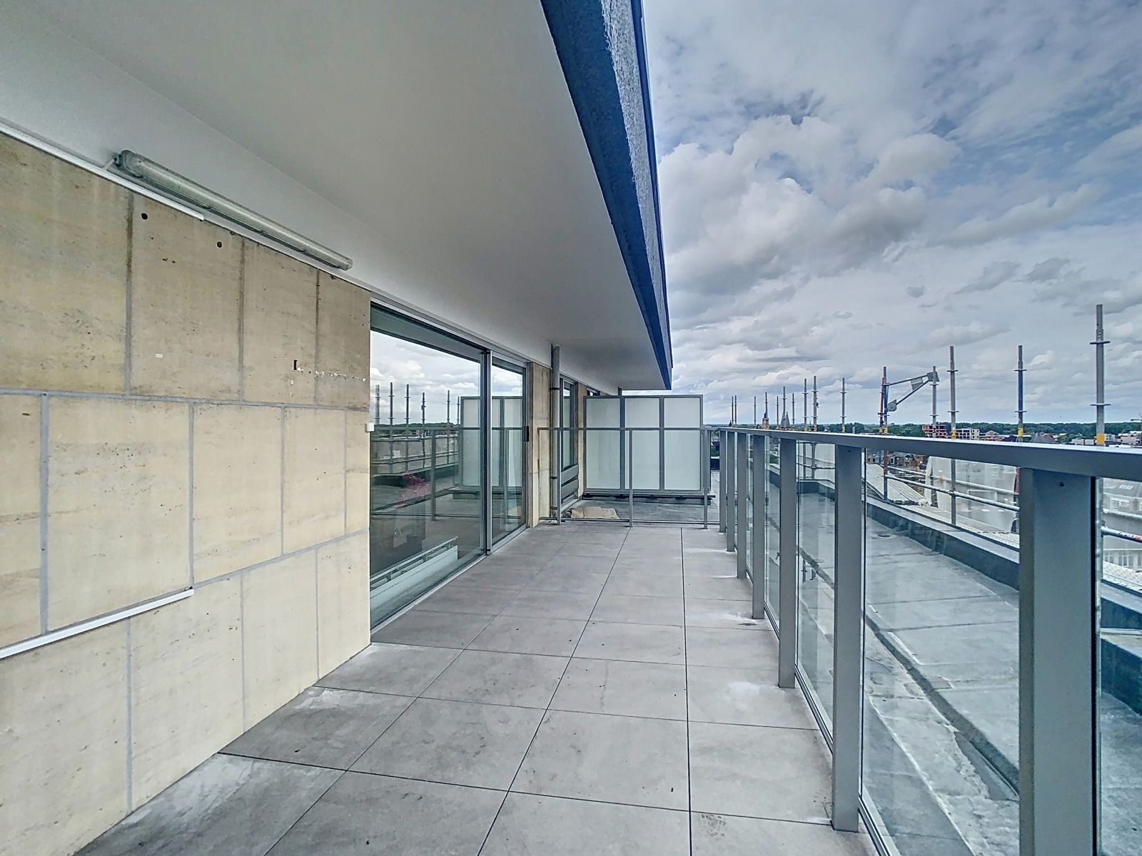 Instapklaar appartement met 1 SLPK, op een TOPLOCATIE! foto 9